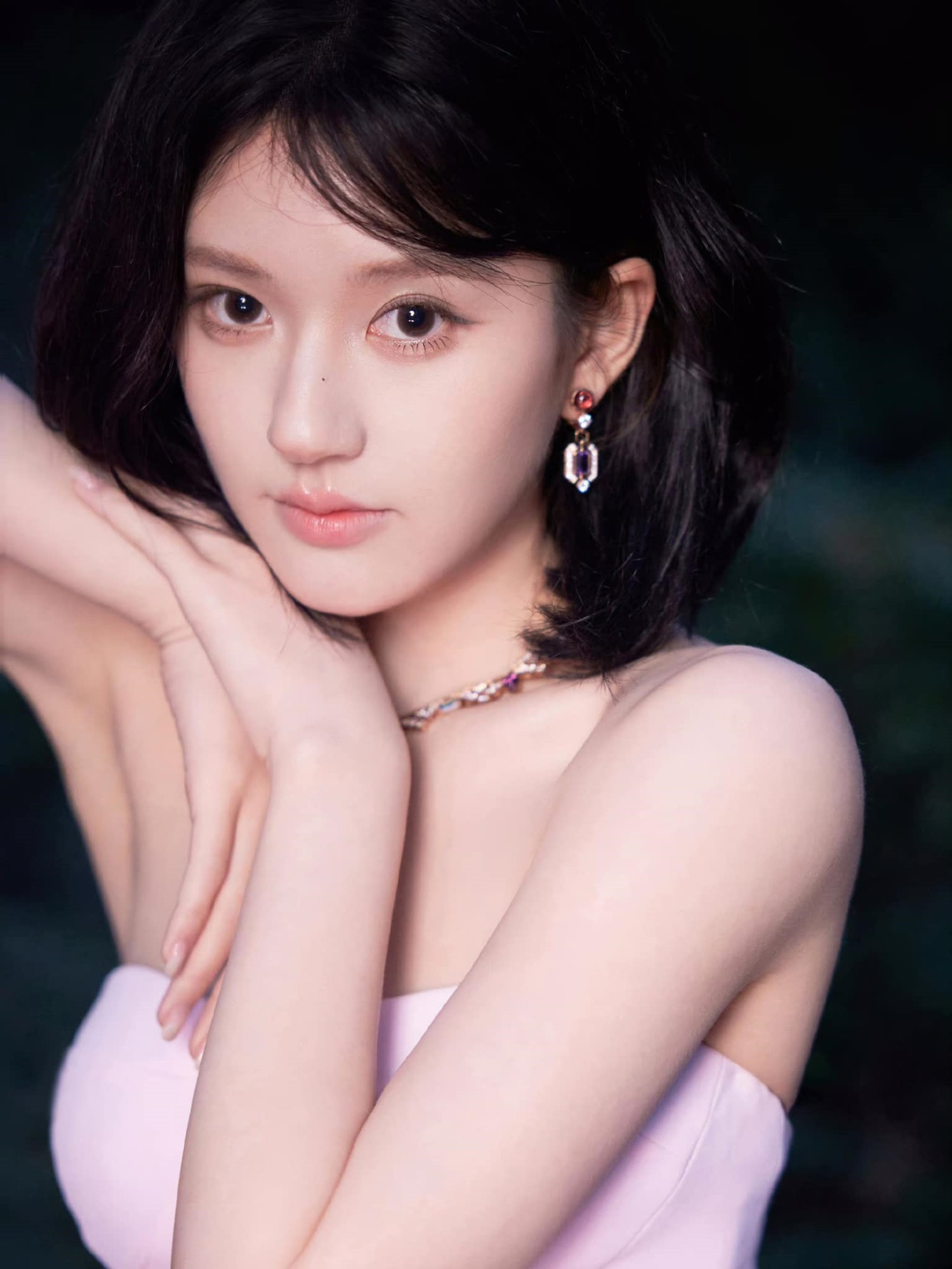 Qua đêm nay, vận mệnh rực lửa, 3 con giáp sau được Thần Phật yêu mến, tiền rải khắp nhà, vàng chất đầy két, khó ai bì kịp - Ảnh 2