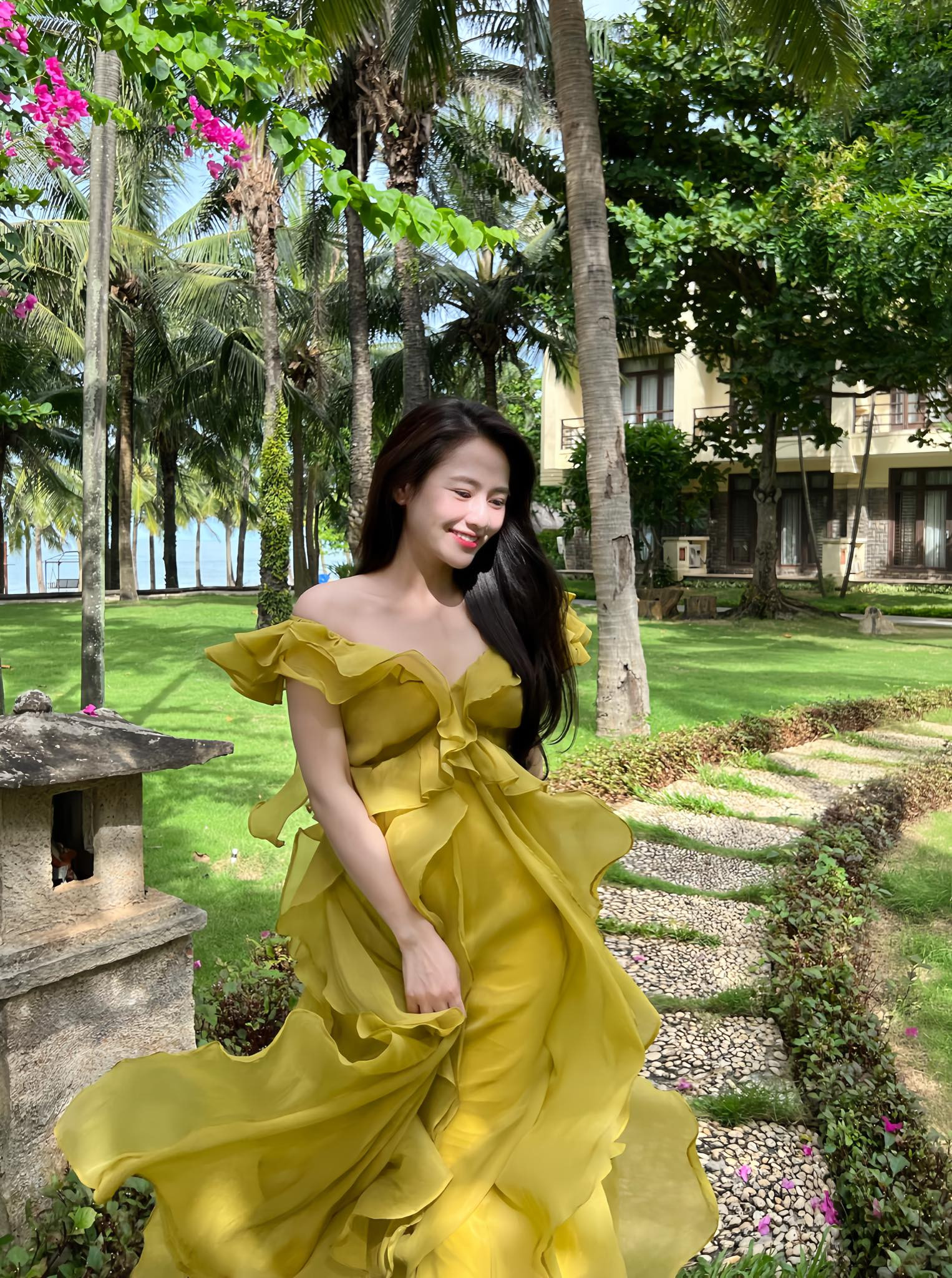 Mix đồ xuống phố mùa thu biến hoa như Việt Hoa 'gió ngang khoảng trời xanh' - Ảnh 10.