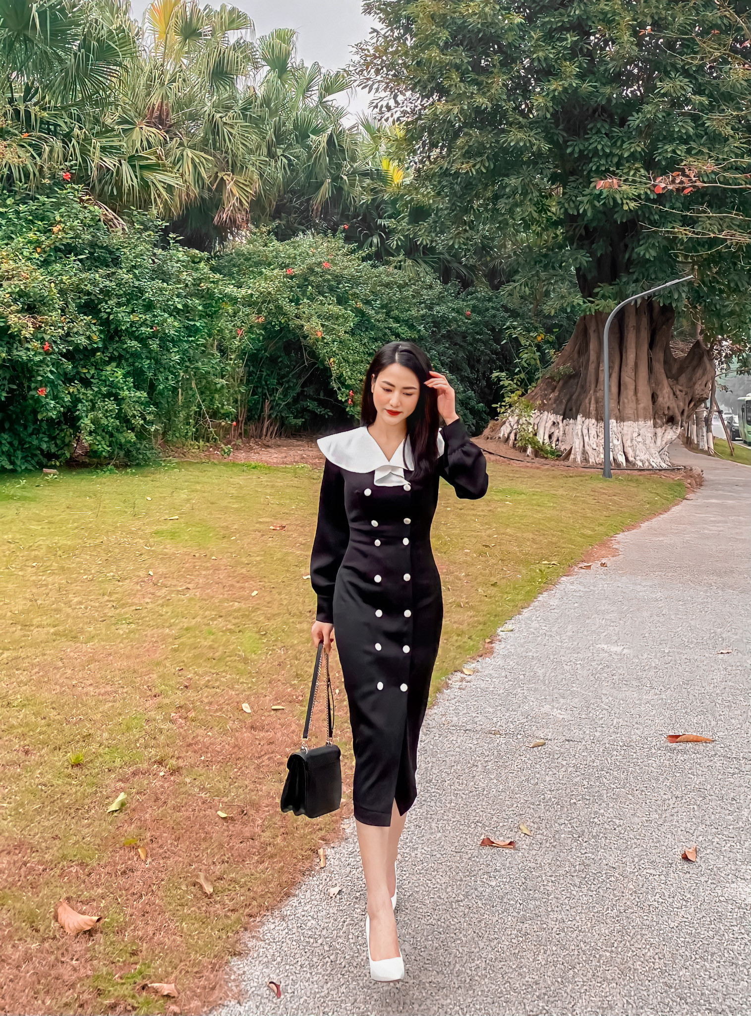 Mix đồ xuống phố mùa thu biến hoa như Việt Hoa 'gió ngang khoảng trời xanh' - Ảnh 12.