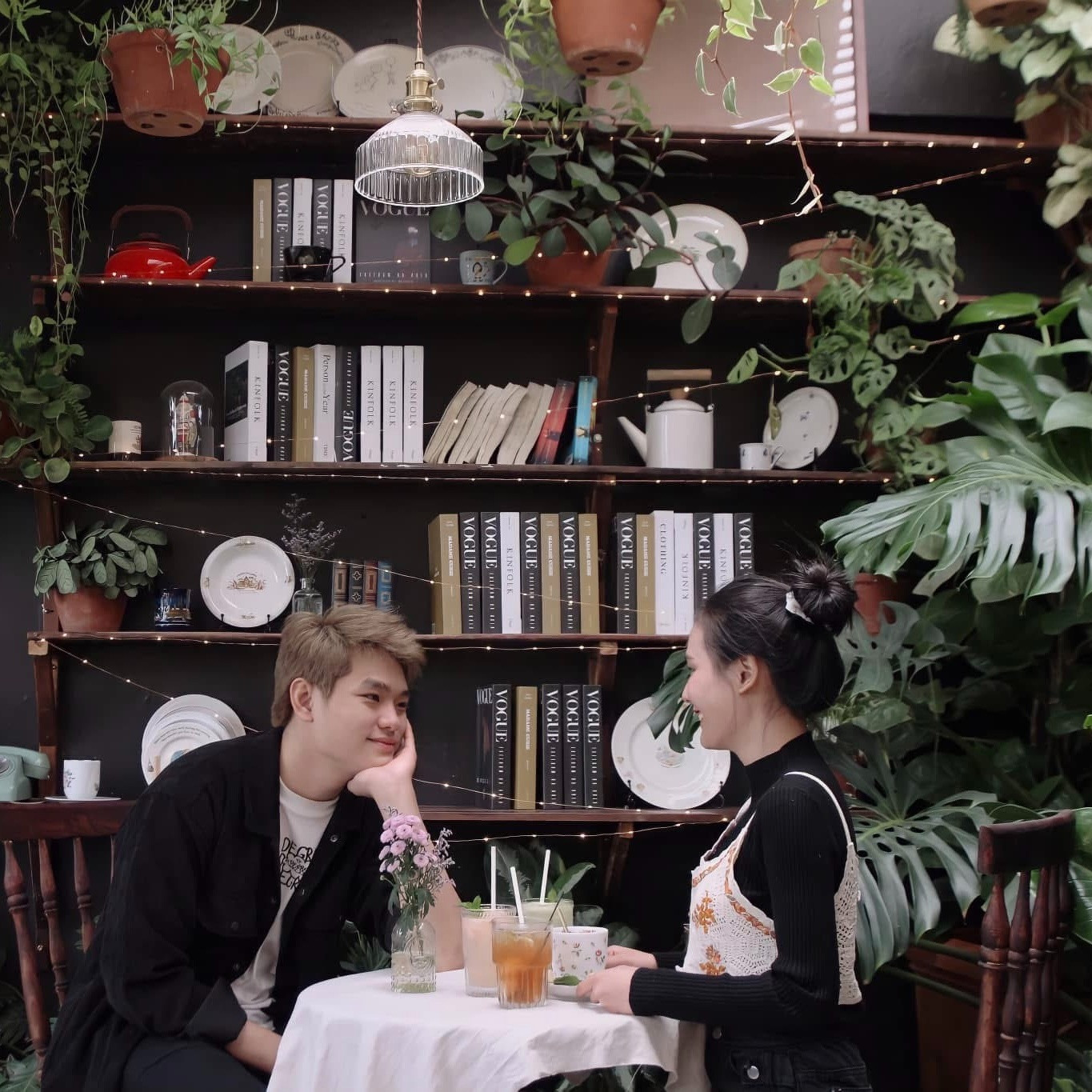 Một Anh Trai Say Hi công khai bên bạn gái 10 năm chuyện tình kín tiếng khiến ai cũng ngưỡng mộ