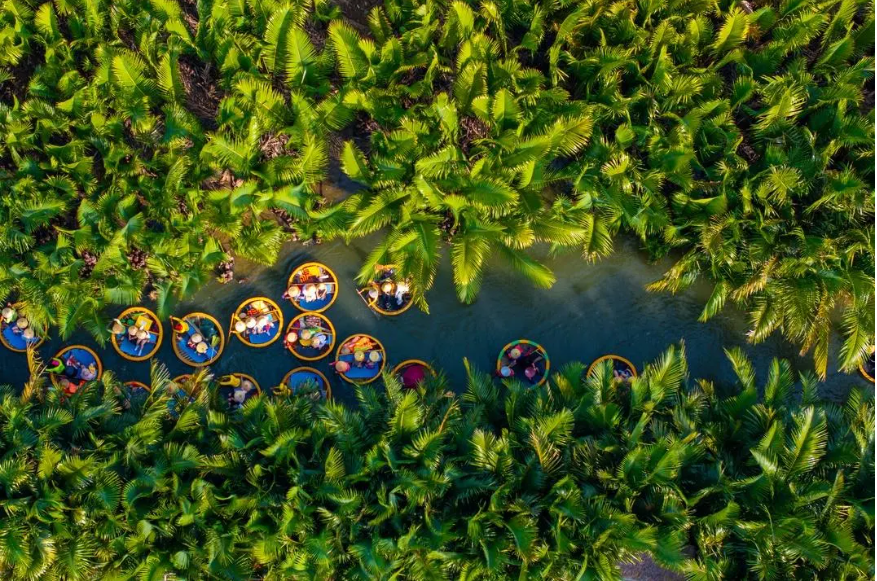 Vượt qua Indonesia và Thái Lan, đại diện duy nhất của Việt Nam lọt top 20 ngôi làng đẹp nhất thế giới- Ảnh 1.