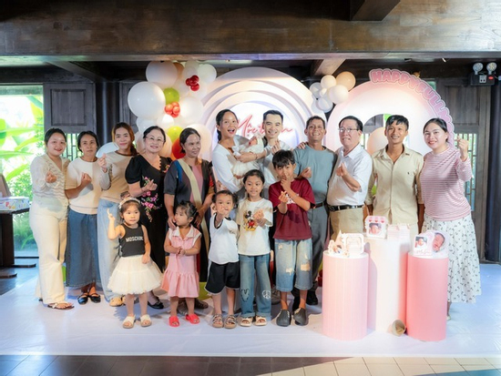 Hai bên thông gia nhà Hoa hậu H'Hen Niê lộ rõ thái độ qua 1 khung hình