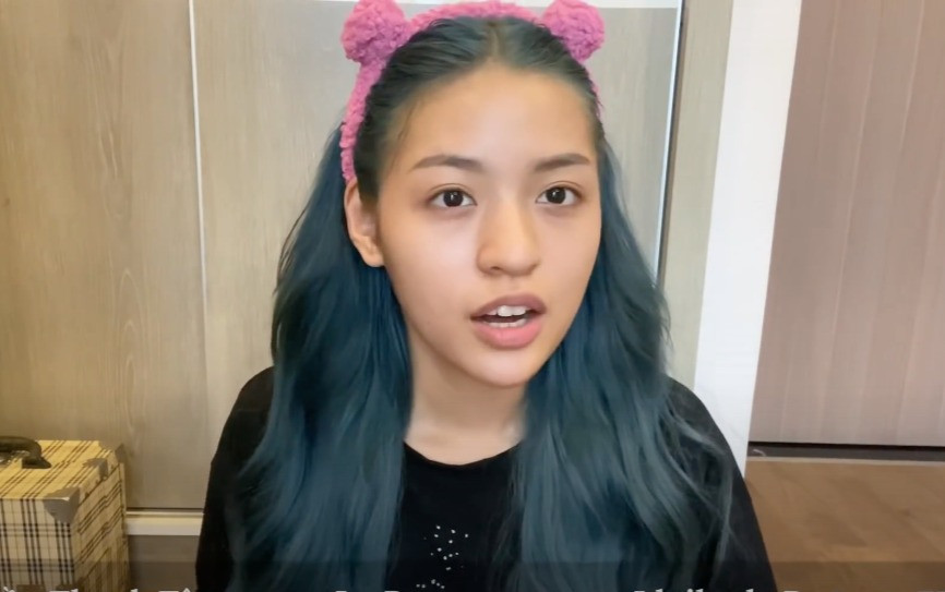 Hot girl Trứng rán cần mỡ sinh con đầu lòng mặt mộc ra sao sau nhiều lần lộ ảnh kém sắc