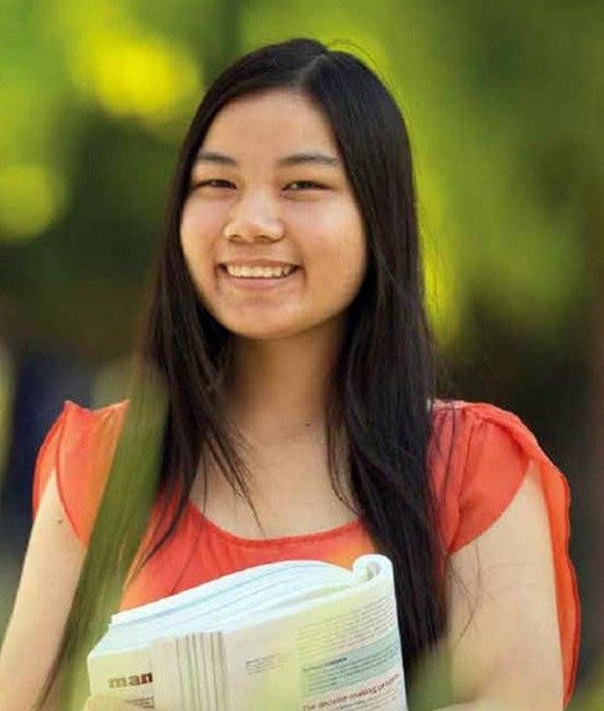 1702812163 cuoc song cua nu quan quan duong len dinh olympia nam 2011 hien ra sao 3 width661height778