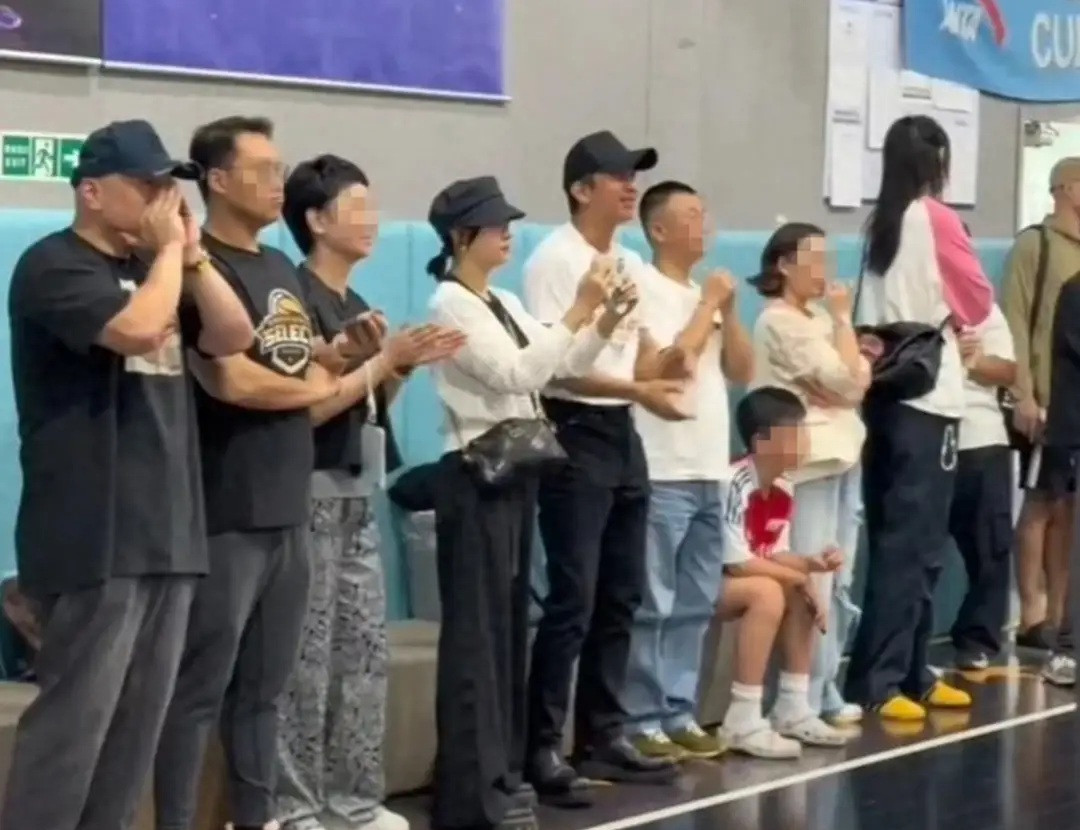 Tôn Lệ - Đặng Siêu gây chú ý - Ảnh 1.