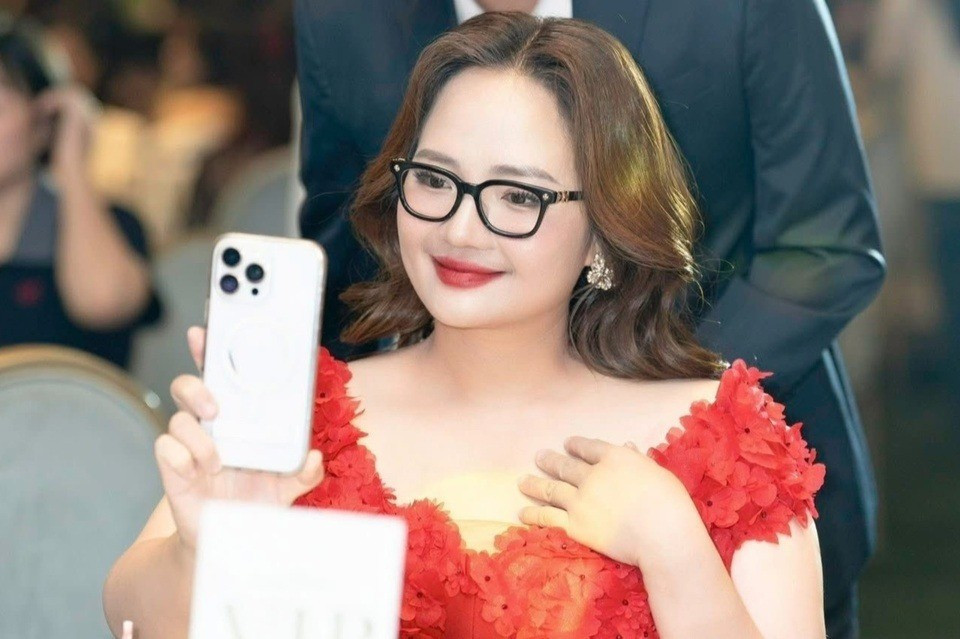 KOL khủng của Việt Nam khoe của trên mạng xã hội