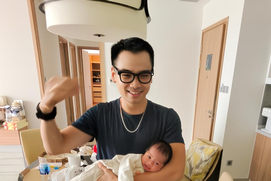 Chồng hoa hậu H'Hen Niê sau 5 tháng đi chữa bệnh này một mình dù bị vợ ngăn cản