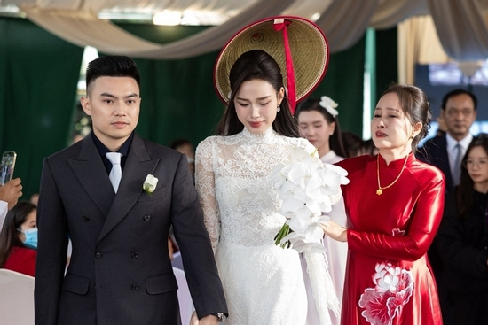 Nghi lễ đặc biệt trong lễ rước dâu hào môn của Hoa hậu Đỗ Thị Hà