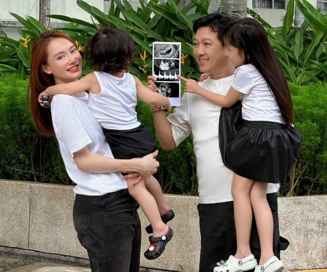 Nhã Phương bế bụng bầu đi sự kiện sắc vóc không tin nổi ở tháng thứ 6