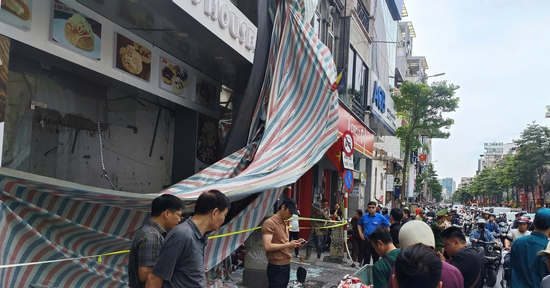 Thông tin mới về vụ rơi vật liệu từ công trình tháo dỡ, 2 người thương vong