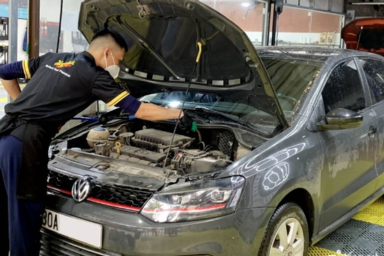 Xe đề mãi không nổ máy, tưởng 'chết' ắc quy, hóa ra lỗi từ một bộ phận rẻ tiền