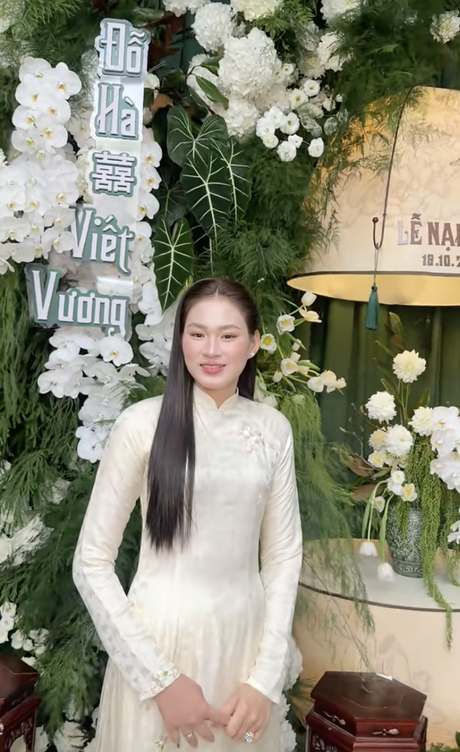 Chị ruột Đỗ Thị Hà hiếm hoi lộ diện giật sạch spotlight từ đám hỏi đến đám cưới em gái