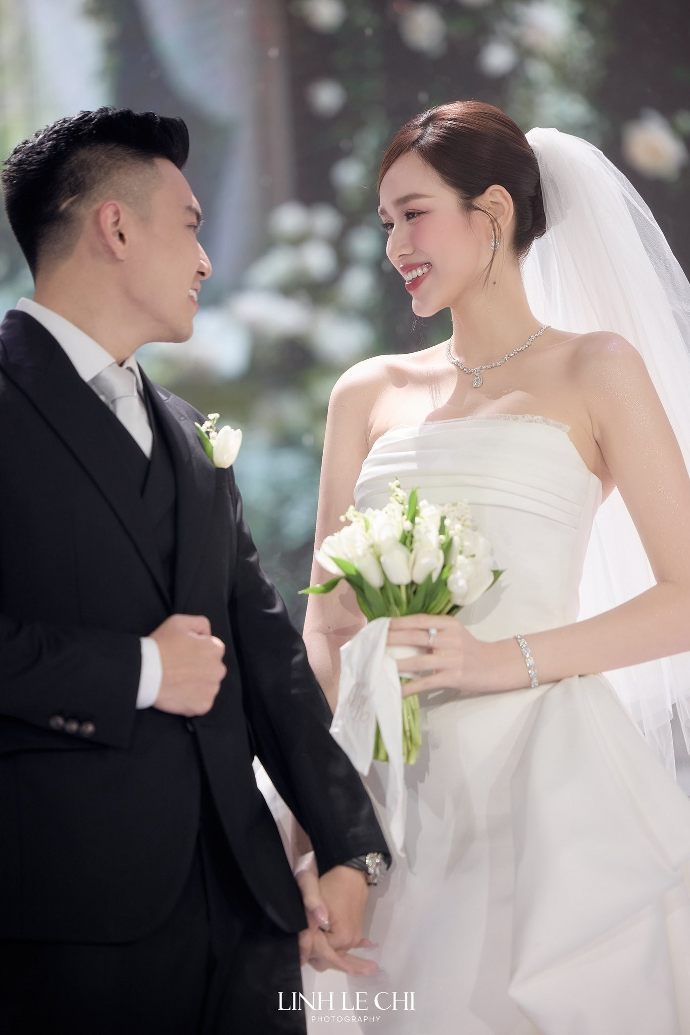 Trọn bộ ảnh cực nét đám cưới Đỗ Thị Hà xứng danh hôn lễ đẹp nhất Vbiz