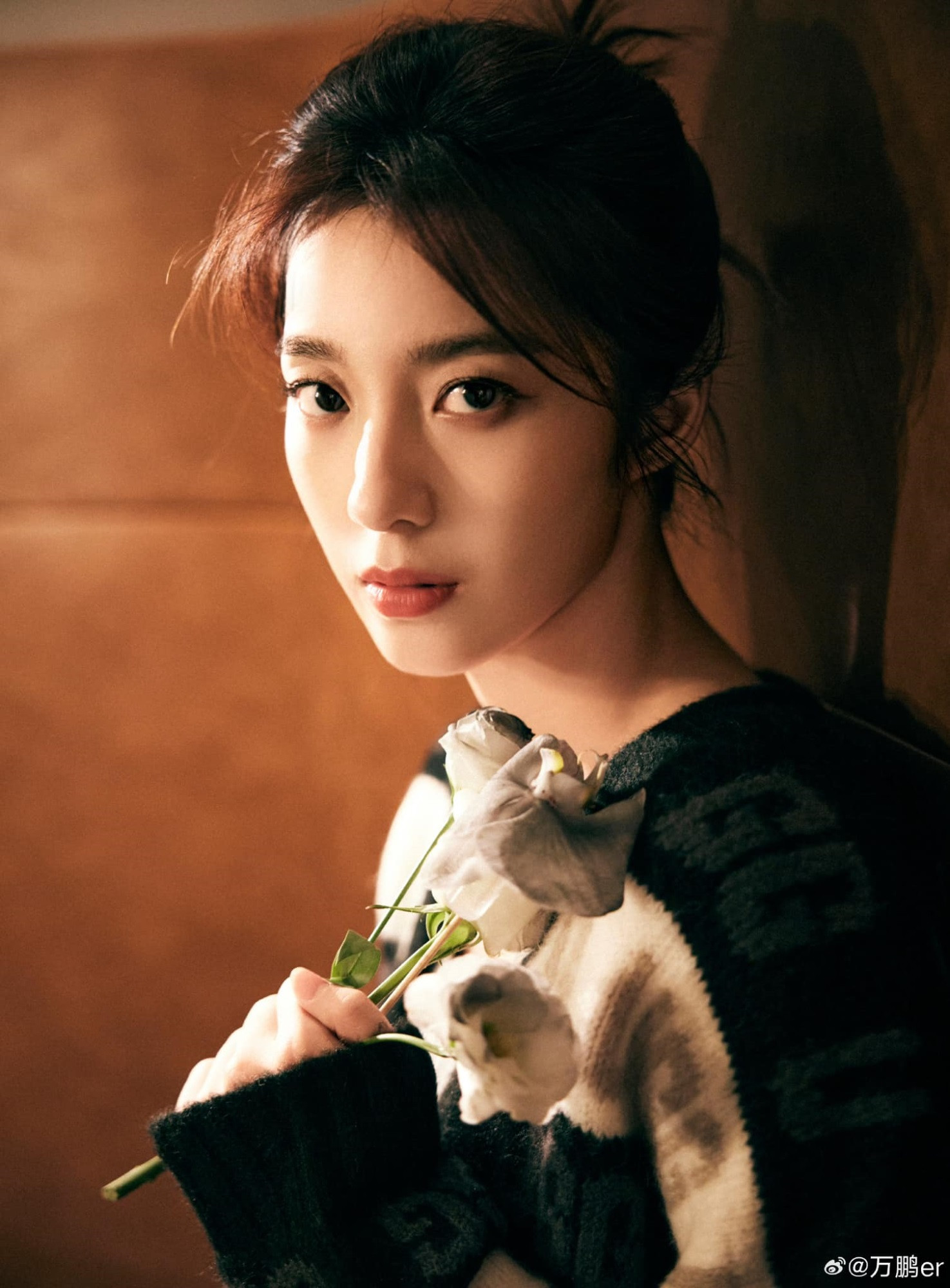 Đúng 19h hôm nay, thứ Sáu 24/10/2025, trời cao an bài, 3 con giáp hồng phúc sâu dày, sự nghiệp bứt tốc như 'ngựa phi mã', suôn sẻ trăm bề hanh thông - Ảnh 2