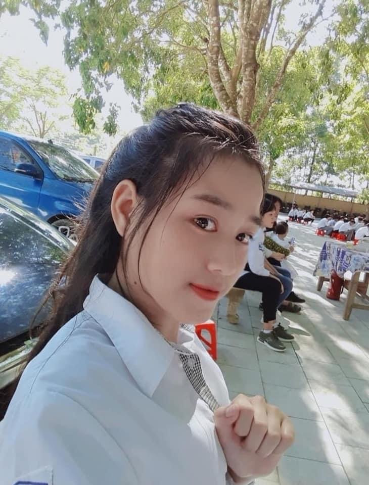 Hoa hậu Đỗ Thị Hà được khen xin từ bé - Ảnh 8.