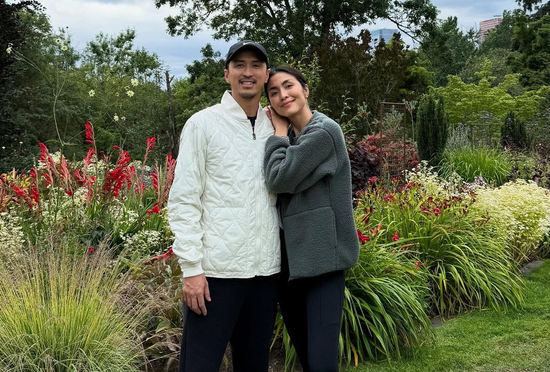 Ông xã khoe ảnh ngọt ngào bên Tăng Thanh Hà, 13 năm bên nhau vẫn mặn nồng