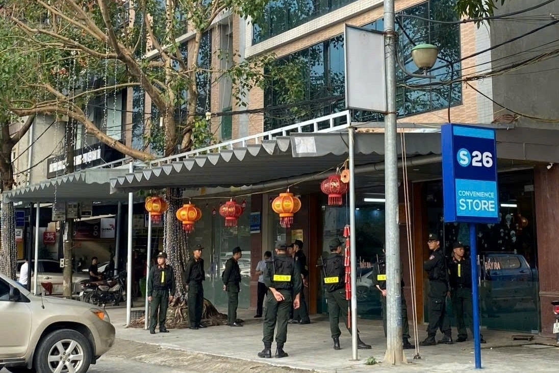 Hàng chục cảnh sát xuất hiện tại nhà một trùm giang hồ ở Thanh Hóa