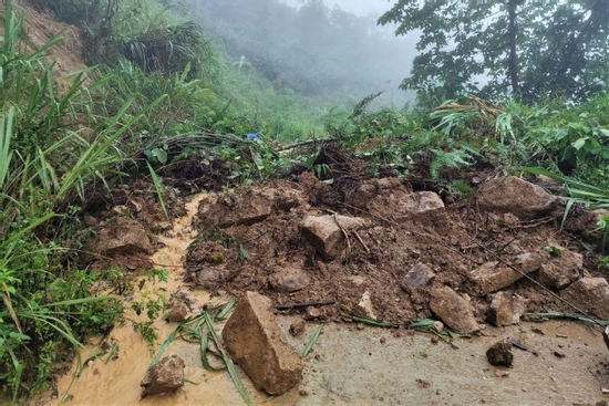 Mưa lớn, hàng loạt thủy điện ở Đà Nẵng xả lũ hôm nay