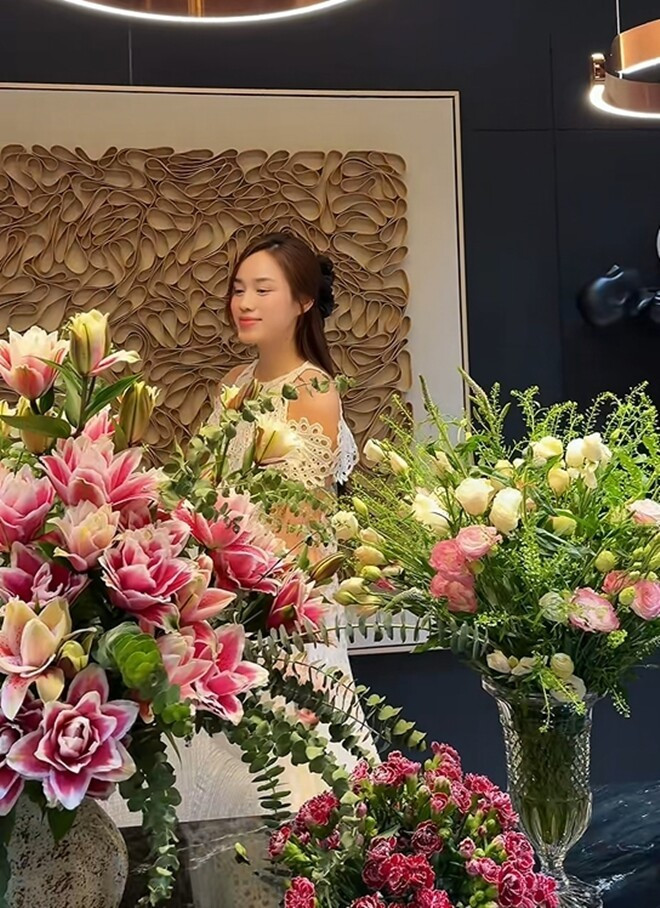 Hoa hậu Đỗ Thị Hà gây tranh cãi khi khoe sở thích 'chữa lành' trong căn nhà bạc tỷ- Ảnh 10.