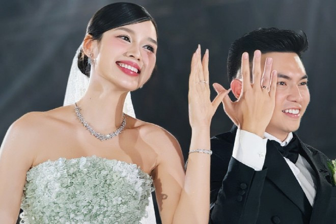 Celeb of the Week Một tuần hai nửa cảm xúc của showbiz Việt