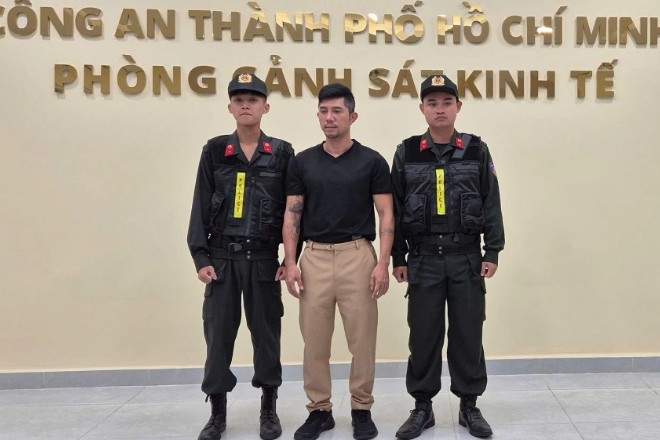 Celeb of the Week Một tuần hai nửa cảm xúc của showbiz Việt