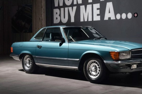 Chiếc siêu xe cổ Mercedes Benz 500 SL khiến giới sưu tầm sửng sốt