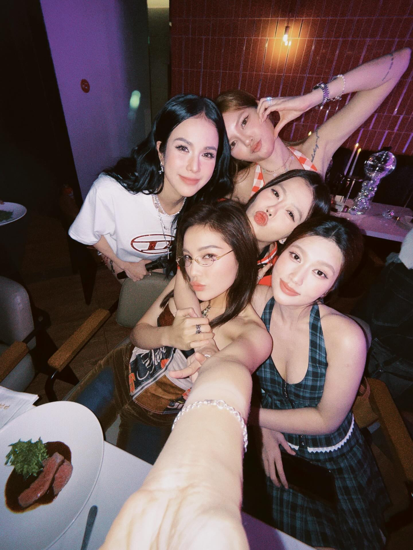 Kỳ Duyên công khai tình cảm bên Đoàn Thiên Ân