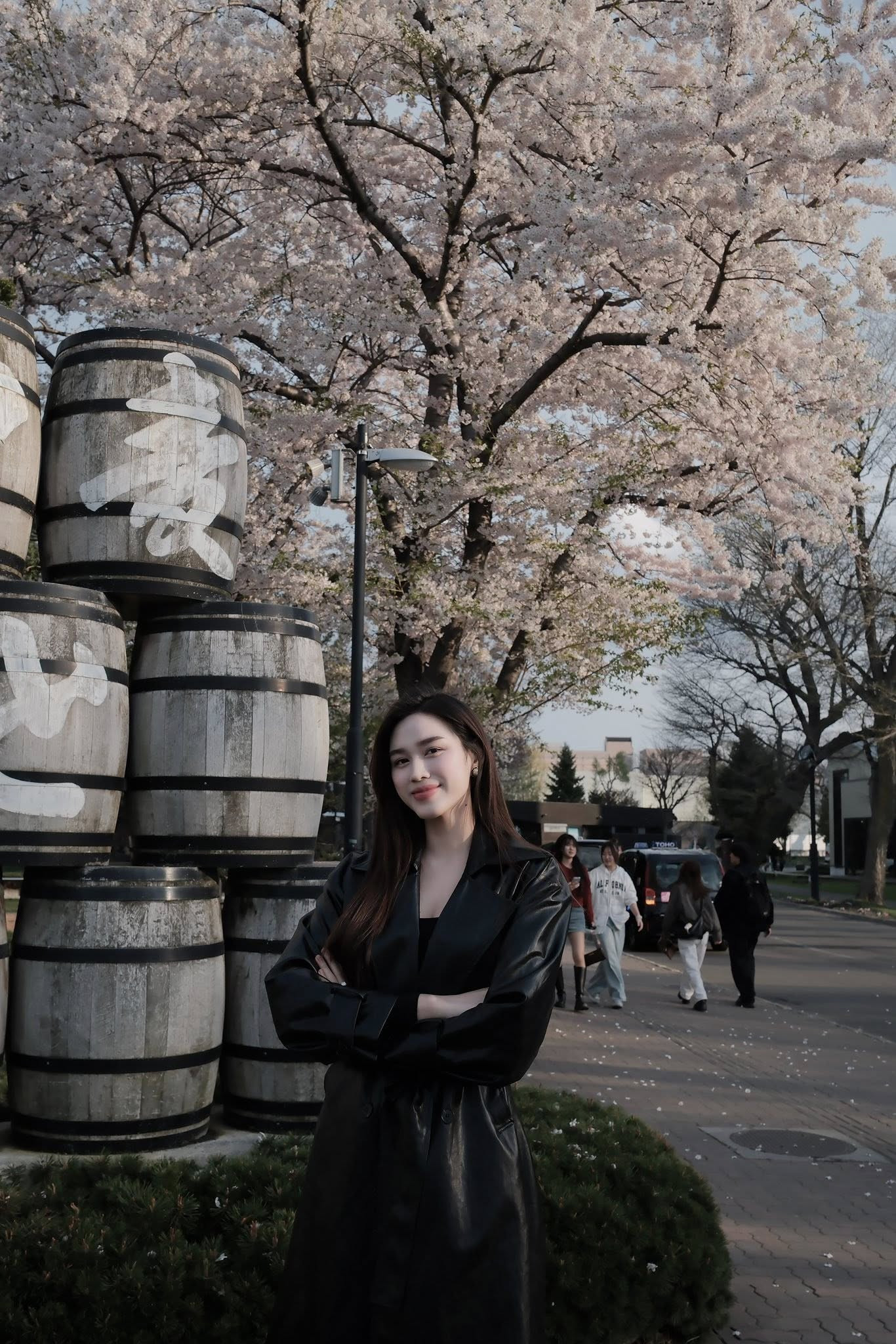 Loạt khoảnh khắc chưa từng công bố về Đỗ Thị Hà và ông xã Viết Vương