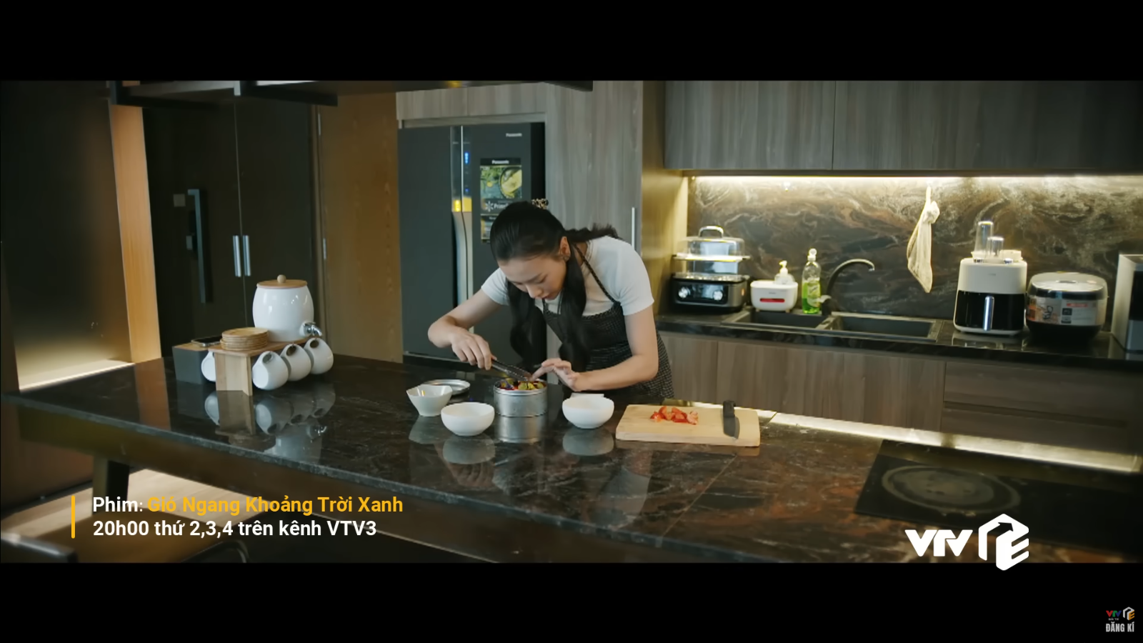 Căn nhà của Phương Oanh trong Gió Ngang Khoảng Trời Xanh: Không gian sống lý tưởng - Ảnh 9.