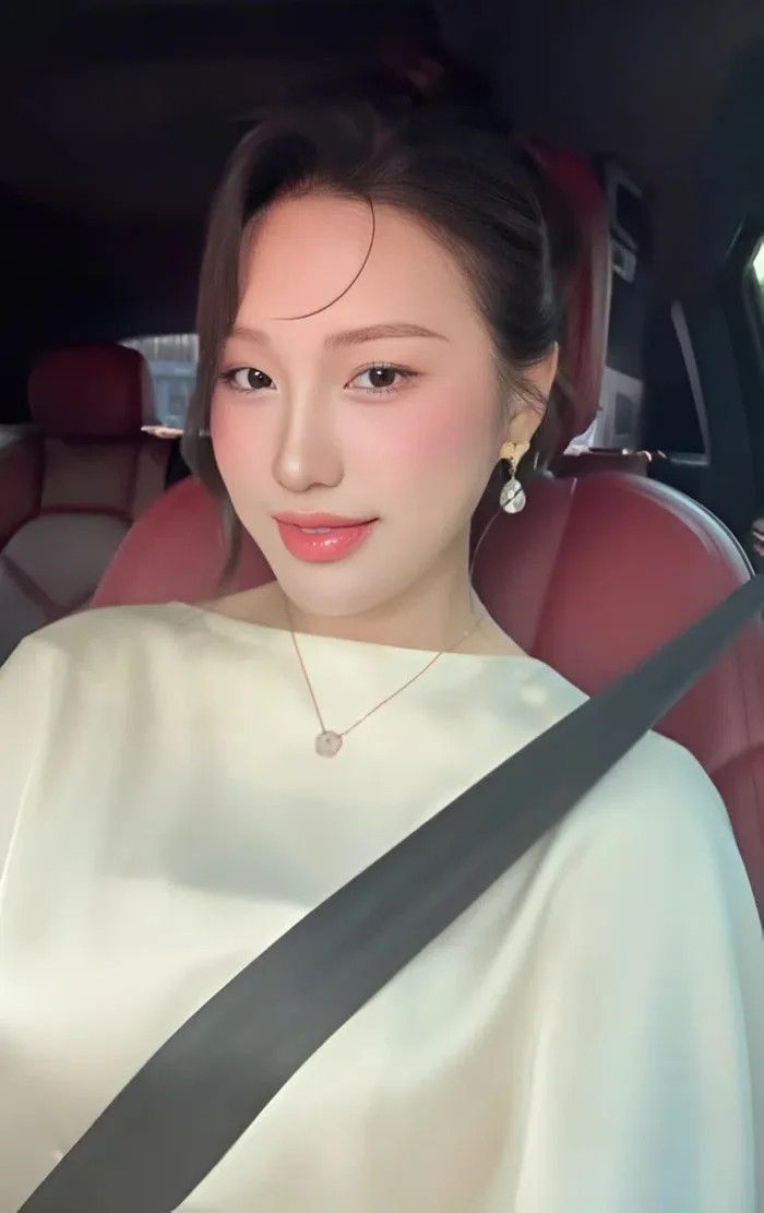 Nhan sắc Doãn Hải My ngày càng khác lạ