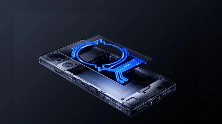 RedMagic 11 Pro với thiết kế trong suốt hé lộ hệ thống làm mát và sạc không dây. (Nguồn: RedMagic)