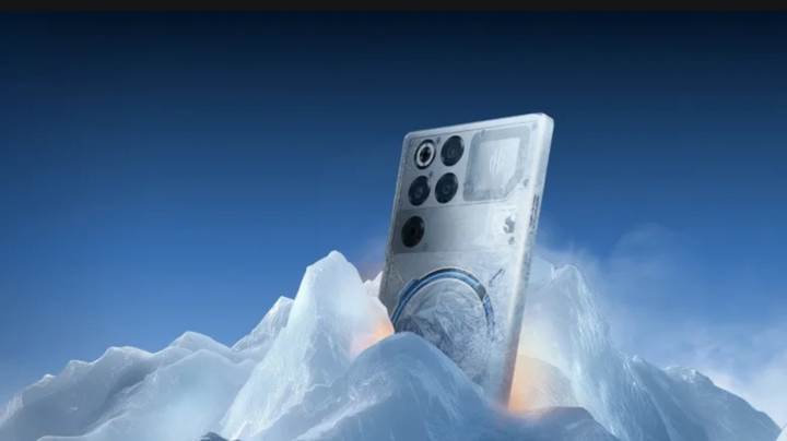 RedMagic 11 Pro – smartphone đầu tiên trên thế giới tích hợp hệ thống làm mát bằng chất lỏng. (Nguồn: RedMagic)