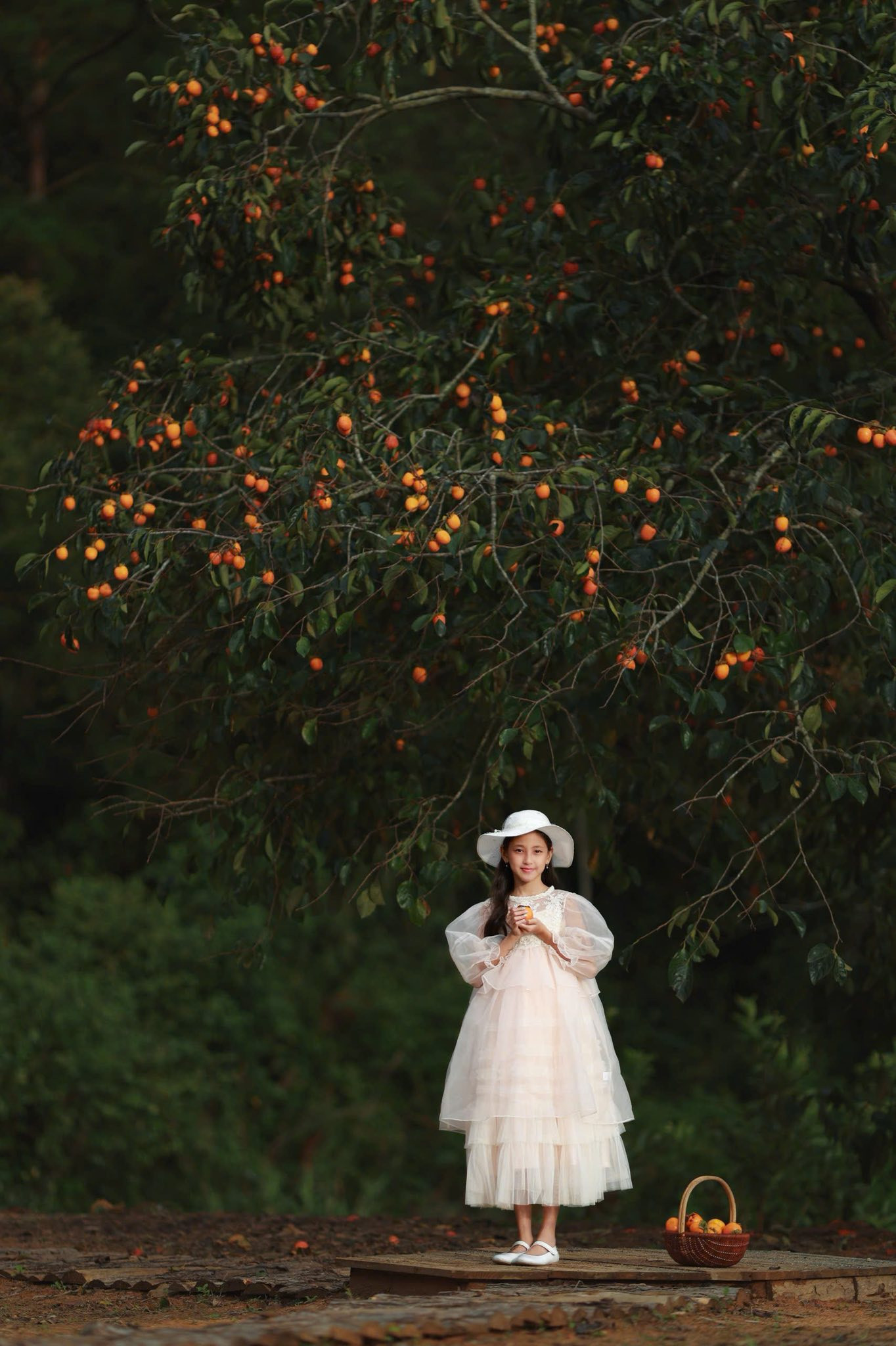 Con gái Hoa hậu Hà Kiều Anh trong trẻo, thuần khiết như 'nàng thơ' - Ảnh 5.