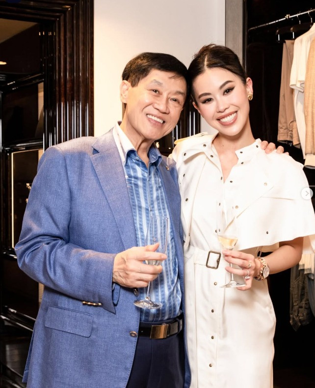 Khui xuất thân chàng trai ngoại quốc sắp làm rể tỷ phú Johnathan Hạnh Nguyễn