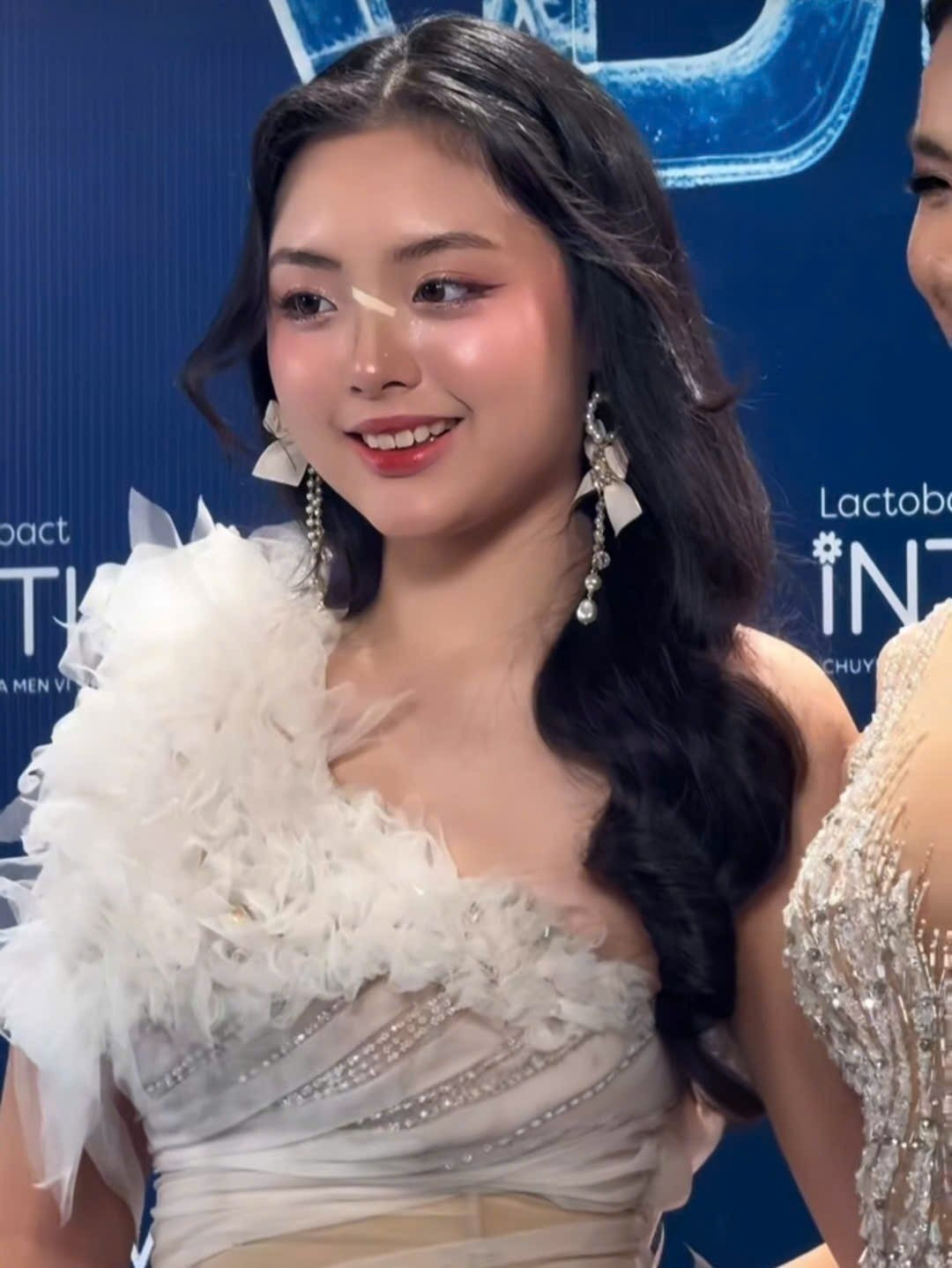 Được khen là đối thủ của Lọ Lem nhan sắc con gái siêu mẫu Thúy Hạnh đời thật ra sao