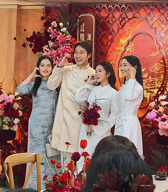 Hot nhất Vbiz Lễ vu quy cặp đôi phim giờ vàng Đình Tú Ngọc Huyền