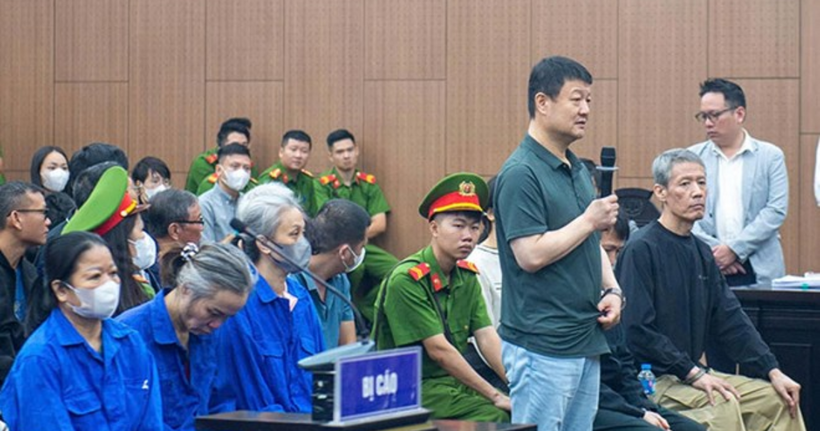 Một trong số các bị cáo người nước ngoài tại phiên tòa (Ảnh: Nguyễn Hưng).