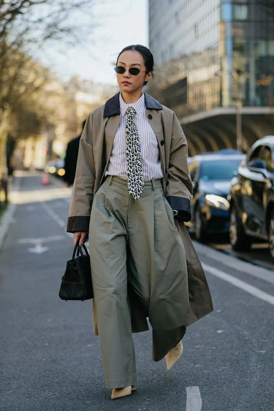 Xu hướng Bow-to-tie: Cà vạt tái xuất đầy phong cách trong thời trang nữ - Ảnh 9.