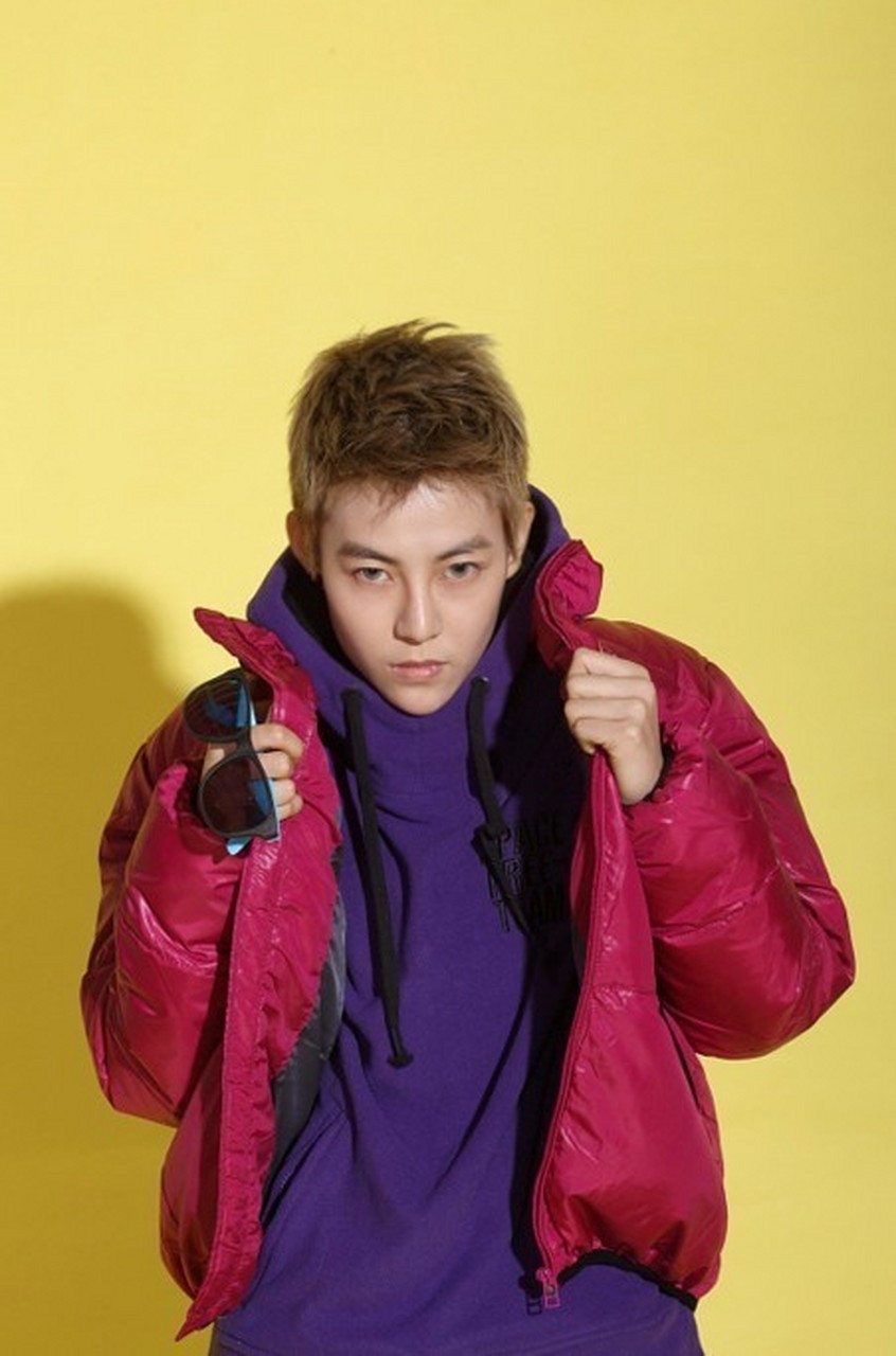 Chung Hân Đồng lộ ảnh hẹn hò đồng giới ngoại hình giống hệt Trần Quán Hy