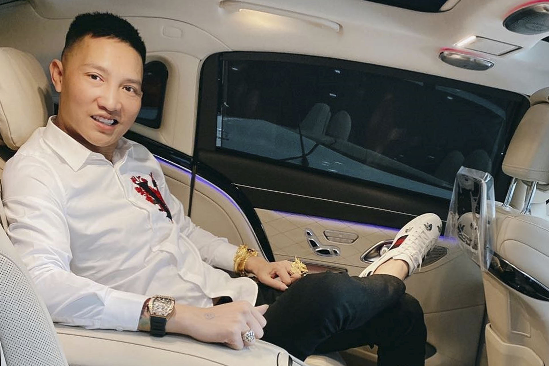 Huan hoa hong (2).jpg