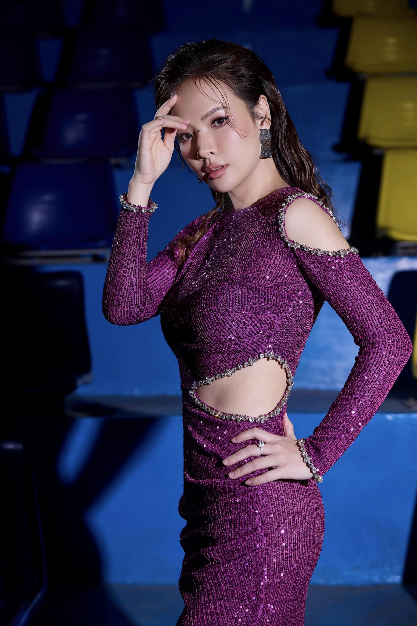 Diện đồ mùa thu 'chill' và tinh tế như MC Đan Lê - Ảnh 12.