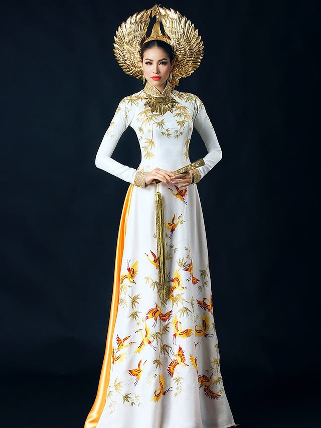 Hoa hậu Phạm Hương hiện tại ra sao