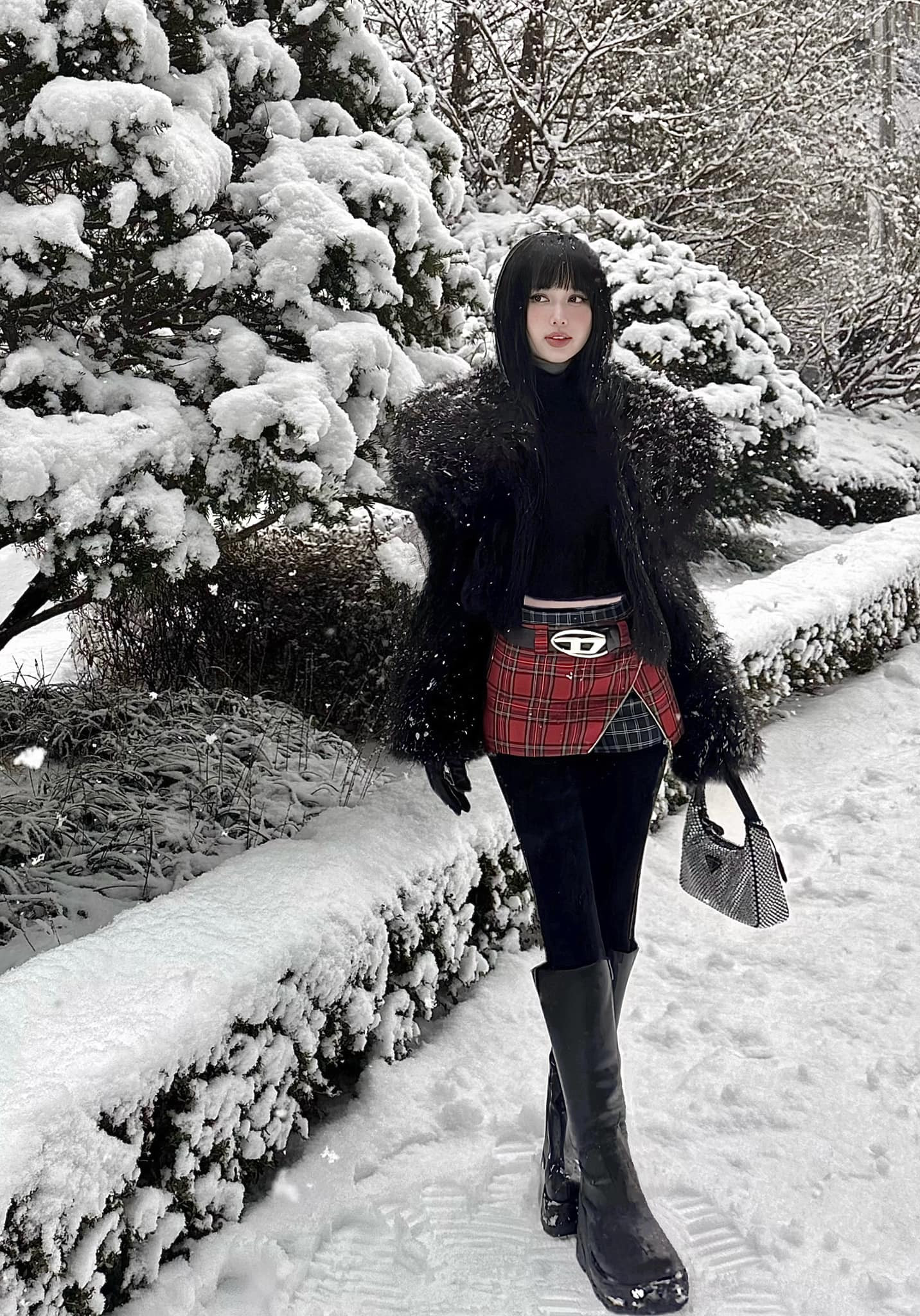 Cách mix đồ 'hack tuổi', tôn dáng của Tâm Tít - Ảnh 11.