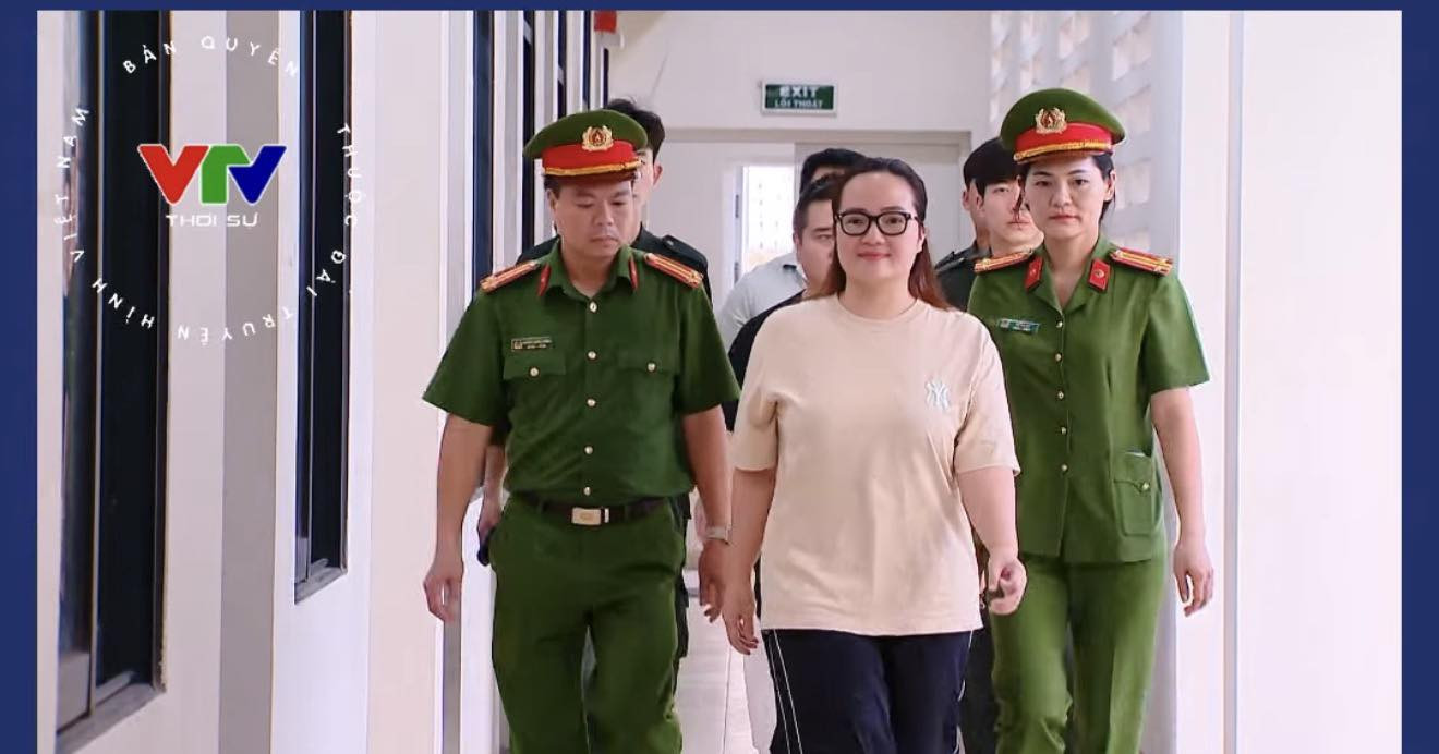 hoang huong bi khoi to 0800