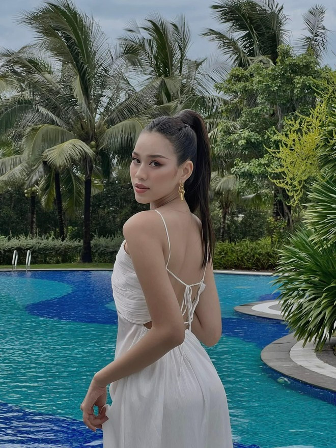 Đây là điểm không hề thay đổi của Hoa hậu Đỗ Thị Hà suốt 5 năm đăng quang