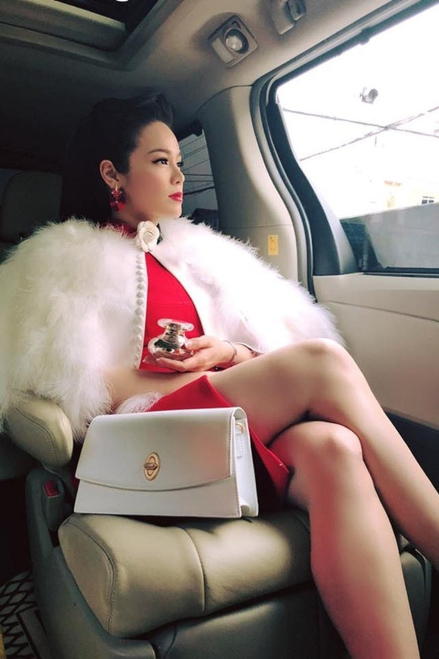 Phú bà Vbiz nhiều năm đều từ thiện tiền tỷ đời thường giàu có ra sao