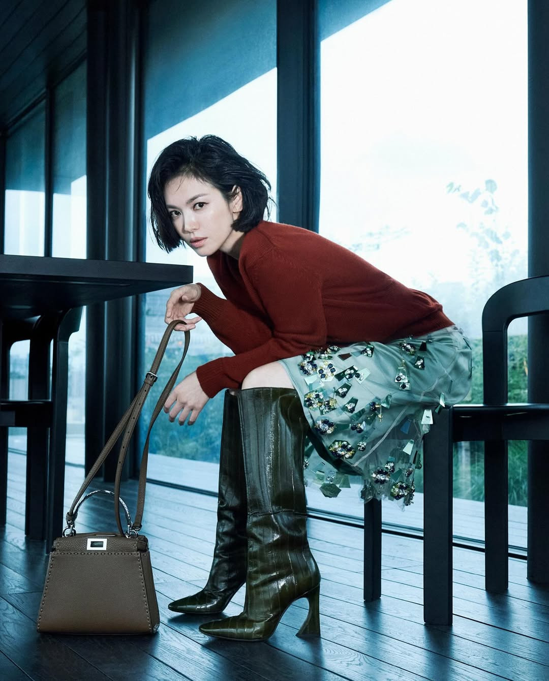 Song Hye Kyo khác lạ không nhận ra ở tuổi 44, gây sốt mạng xã hội vì quá đẹp - Ảnh 6.