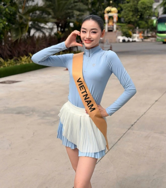 Celeb of the Week Hoa hậu Yến Nhi quá tệ khiến khán giả quay lưng