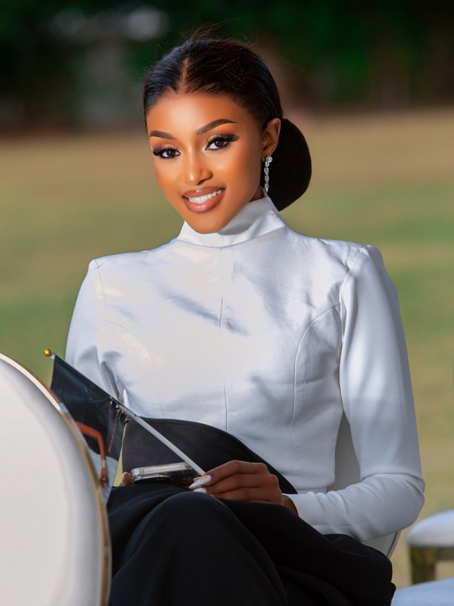 Chân dung nàng hậu gây tò mò trong tâm bão của hoa hậu Yến Nhi