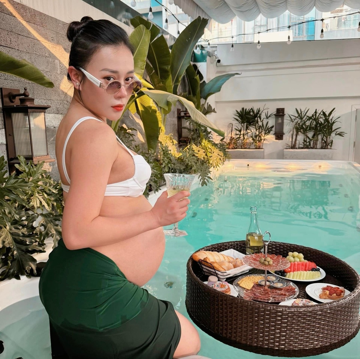 Choáng cơ ngơi bề thế trị giá triệu đô của Shark Bình và Phương Oanh